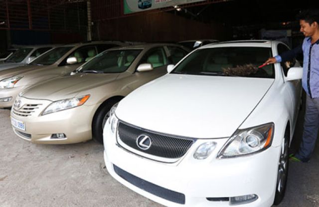 Freshly cleaned luxury rides: Shiny, sleek, ready to impress. Keep your car looking sharp—polish the perfect drive.