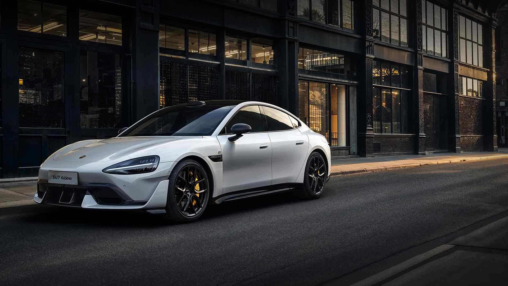 xiaomi su7 Ultra electric sedan