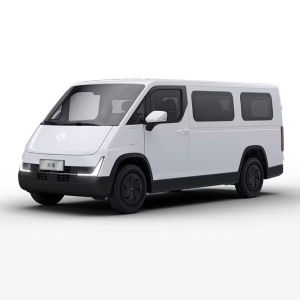 A white van with a modern design, featuring black wheels, multiple windows, and a "乐福" (Lefu) badge, showcasing its sleek and practical appearance.