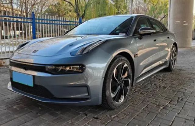 This sharp gray EV: Edgy design meets urban poise. Bold, sleek, ready to own the city streets. Modern drive, reimagined.