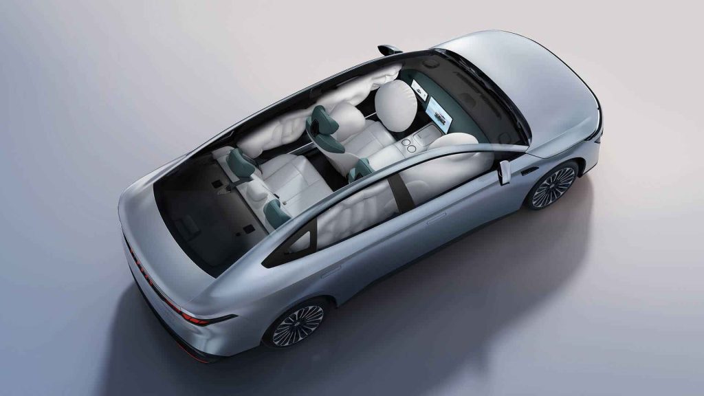 Nissan N7 2025 625 Pro Integrated pressure-retaining side air curtains