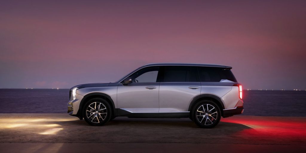 GAC Motor GS8 Profile Shot