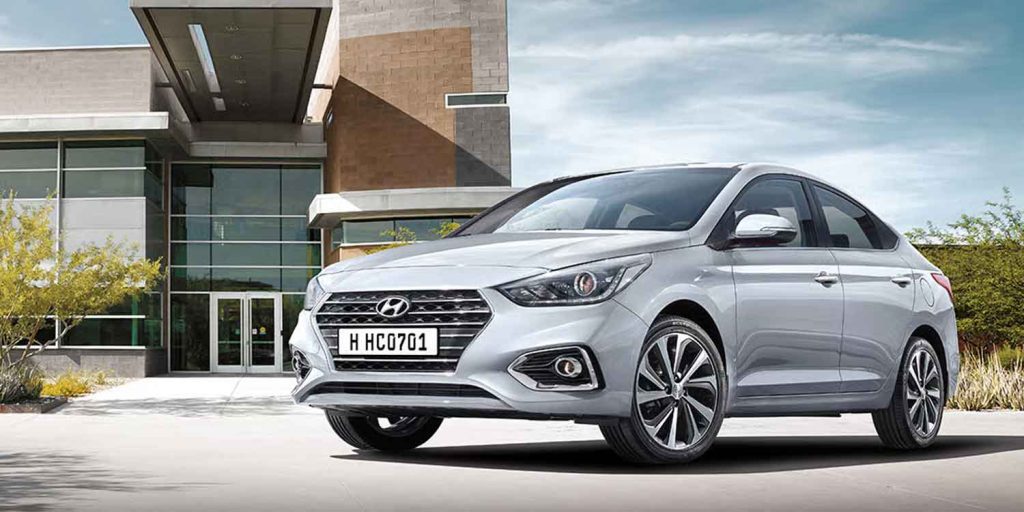 Hyundai Accent gallery left side front view