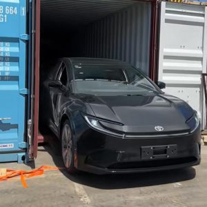 The first Toyota bz5 arrives at DG Motors Phnom Penh Store