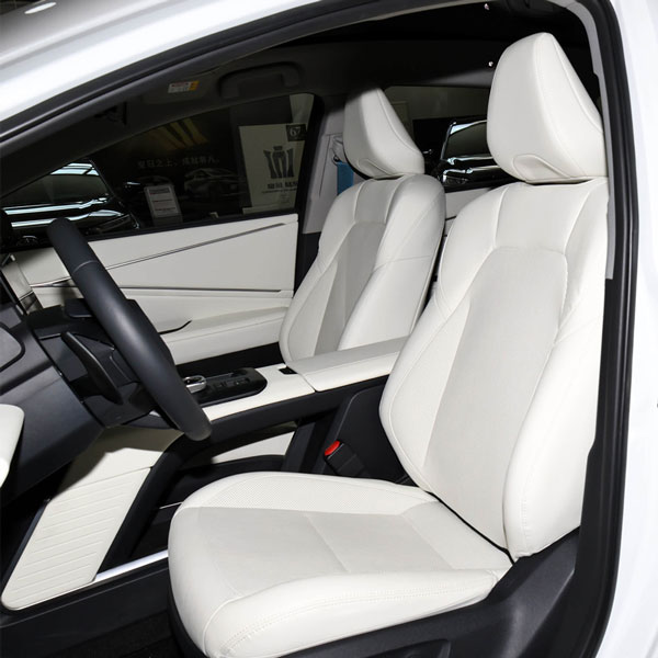 2025 Toyota bz5 630 PRO SMART front seats