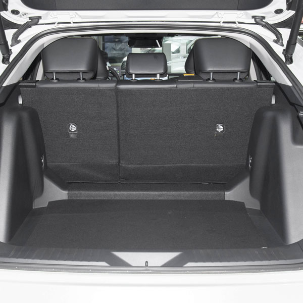2025 Toyota bz5 630 PRO SMART trunk