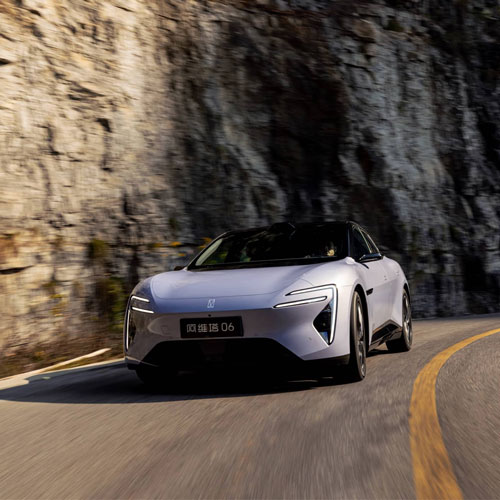 Avatr 06 2025 Max EV Edition - powerful performance