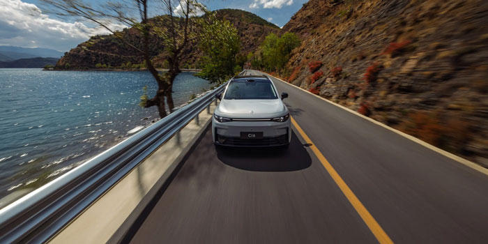 Leapmotor C16 2026 Rolling Shot