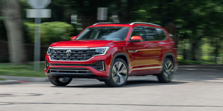 Volkswagen Atlas 2025 Front Three-Quarter