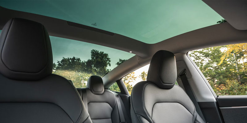 2024 Tesla Model 3 panoramic sunroof