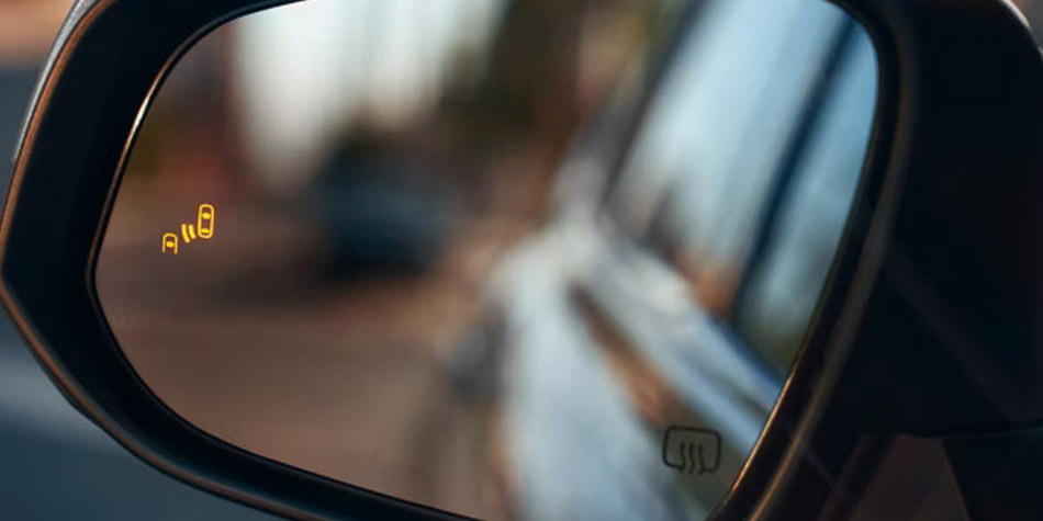 2026 Toyota Highlander Blind Spot Monitor With Rear Cross-Traffic Alert