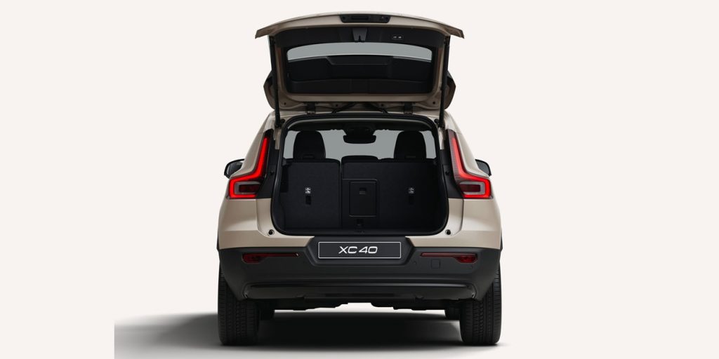 2026 Volvo XC40 trunk