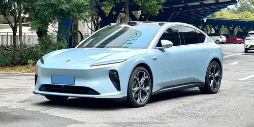 Used NIO ET5 Front Three-Quarter