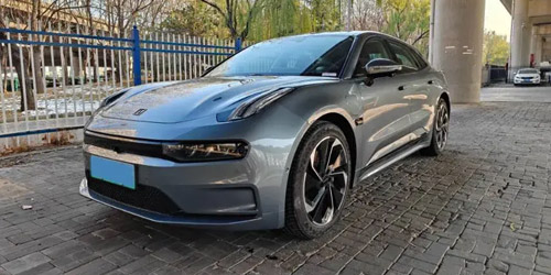 Used ZEEKR 001 Front Three-Quarter