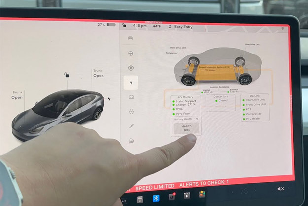 Tesla onboard battery information interface