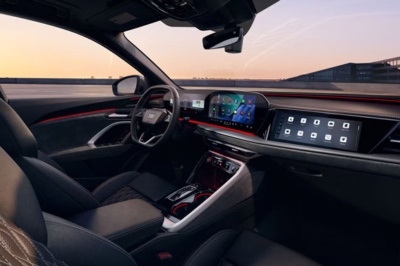 Close-up of the front seats of the 2026 Audi SQ5