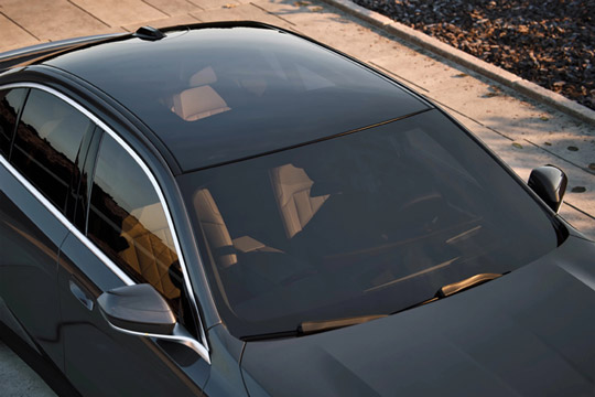 Panoramic glass sunroof BMW 5 Series Sedan G60 ICE