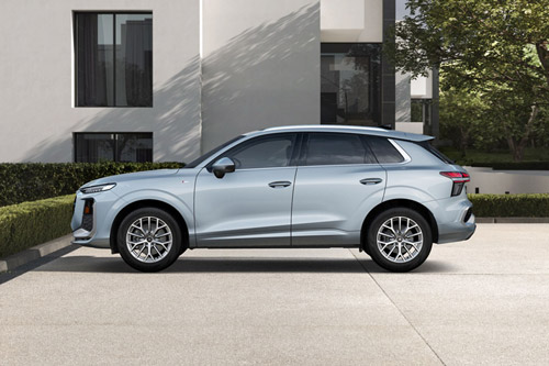 Side view of the All-new 2026 Q3