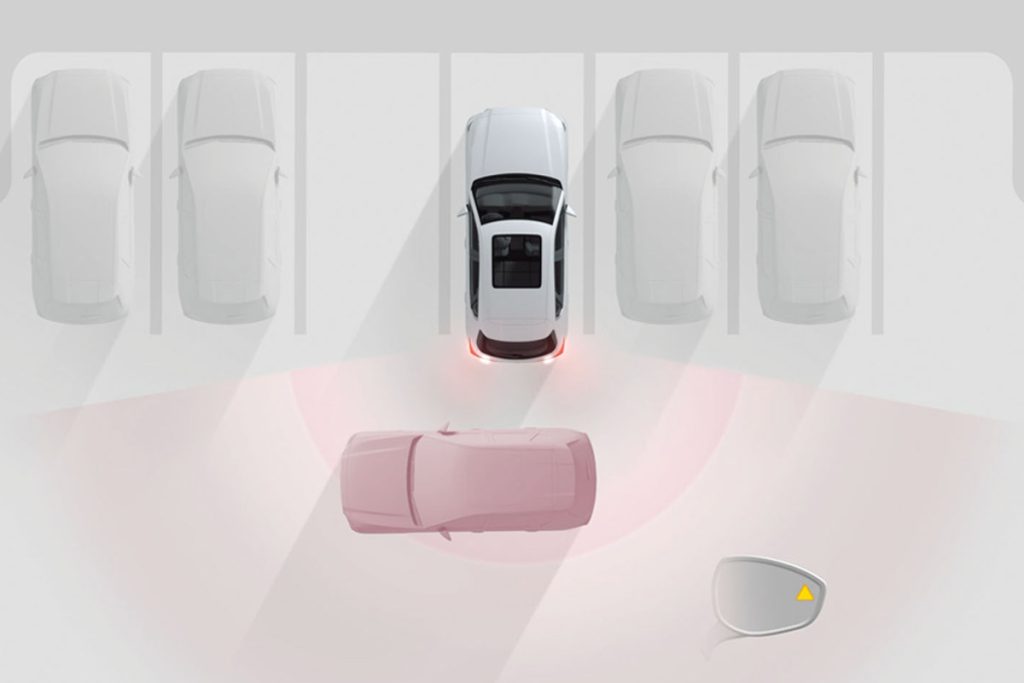 2025 Mazda CX-50 Safety – Rear Cross Traffic Alert