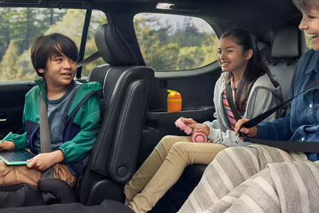 2026 Toyota Grand Highlander Hybrid MAX Platinum second-row seats