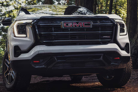 Front View of the Bold Grille on the 2026 GMC Terrain AT4 Small Off-Road SUV