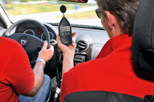 Test the volume of sound inside the car
