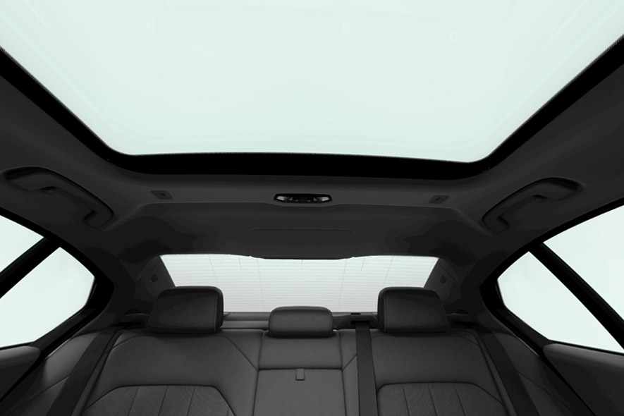 2027 BMW 550e xDrive sunroof