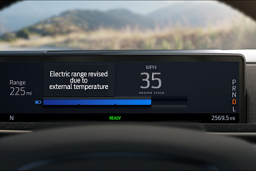 Electric vehicle dashboard range display