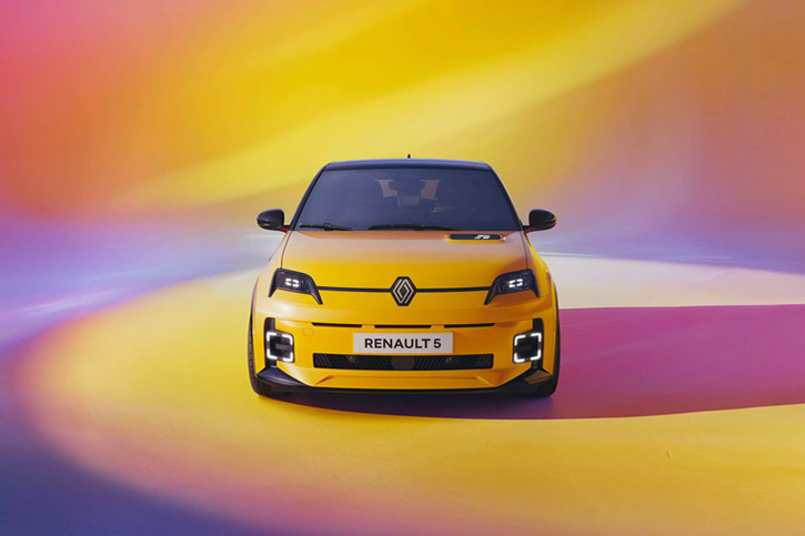 Renault 5 Electric Front View