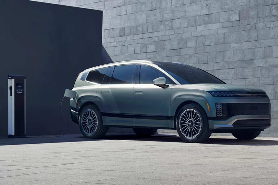 2026 Hyundai IONIQ 9 charging