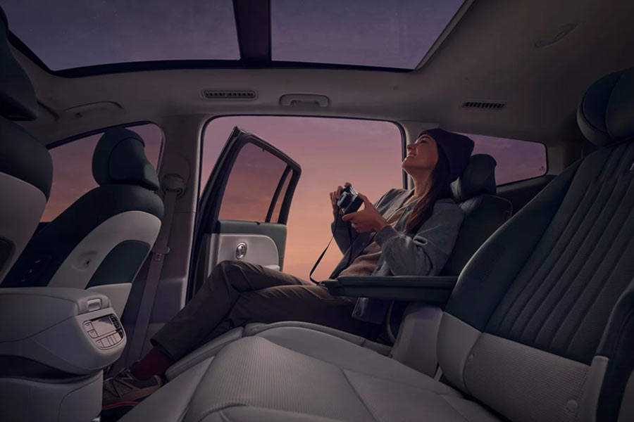 2026 Hyundai IONIQ 9 panoramic sunroof