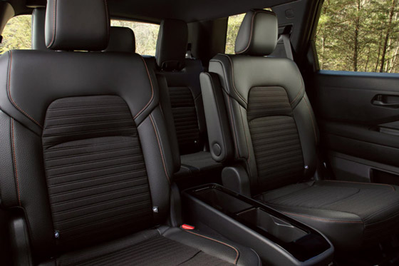 2026 Nissan Pathfinder second-row seats