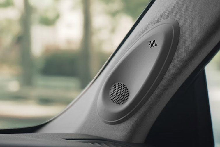 2026 Toyota Highlander JBL Premium Audio System