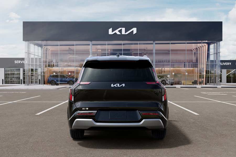Rear view of the 2026 Kia EV9