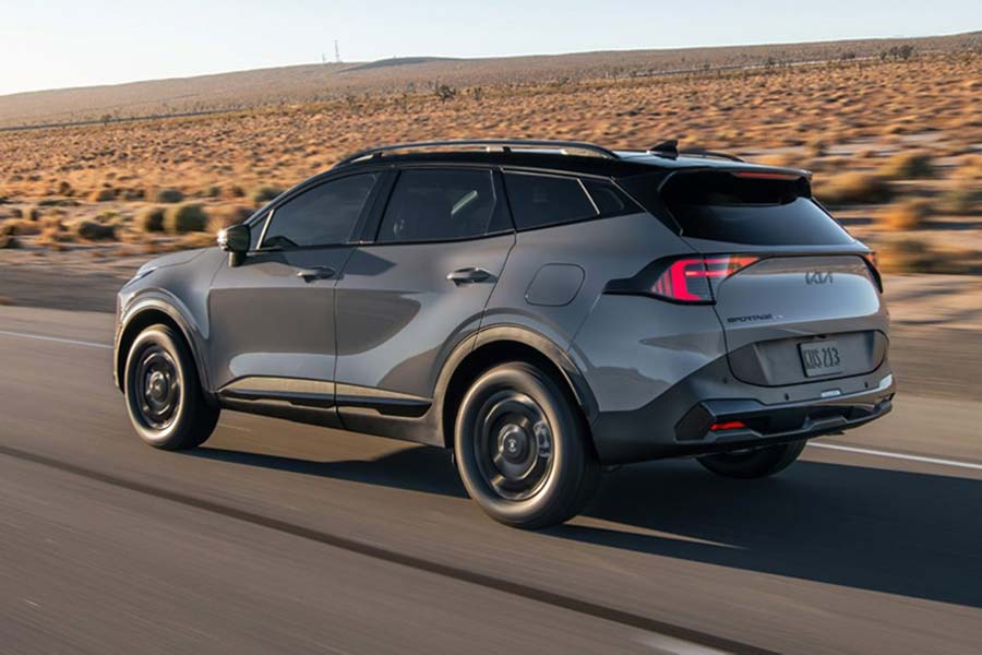 2026 Kia Sportage Three-Quarter Rear View