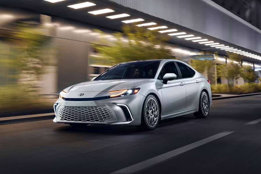 2026 Toyota Camry XSE Dynamic Exterior